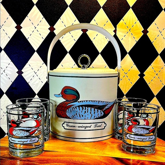 Vintage Georges Briard Ice Cooler with Lid & 4 Glass Set - Picture 3 of 16